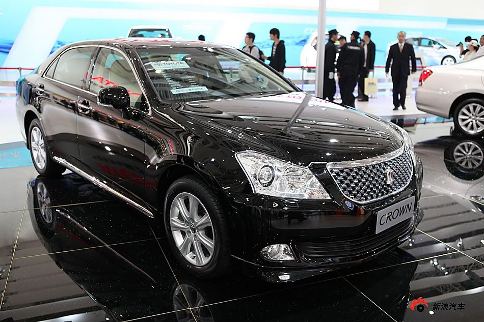 新皇冠v6 royalsaloon