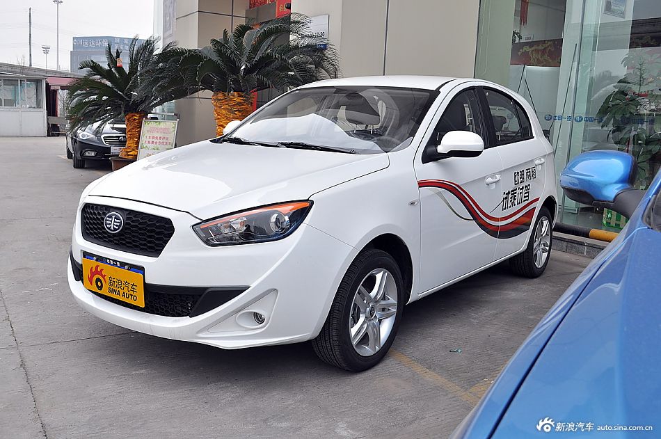 2014款欧朗1.5L手动舒适型两厢