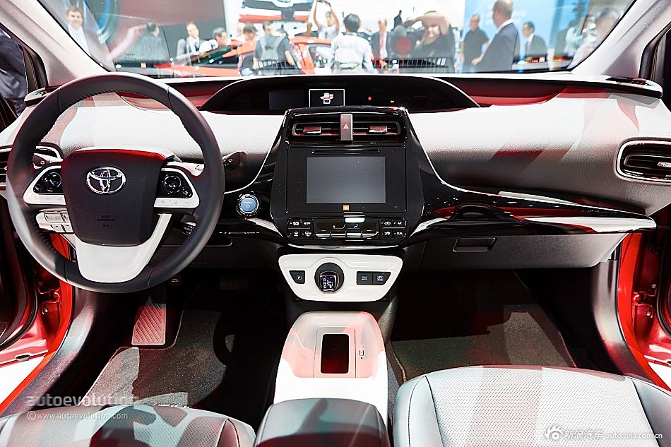 全新一代丰田普锐斯