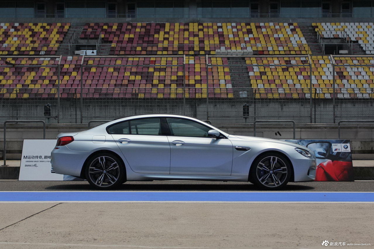 2013款宝马m6 gran coupe