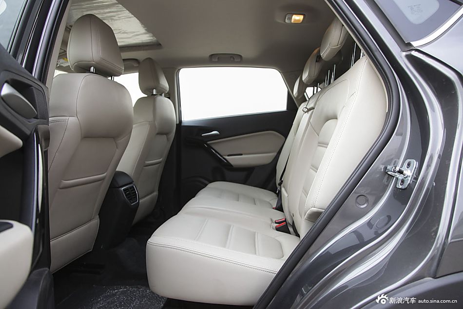 2015款锐腾 2.0TGI TST四驱旗舰版