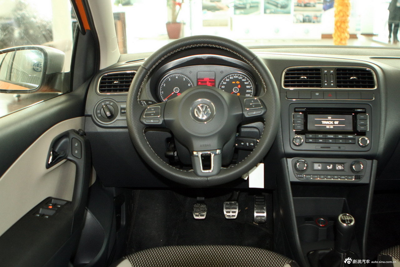 2012款crosspolo_polo内饰图片14617969_汽车图库_新浪汽车_新浪网