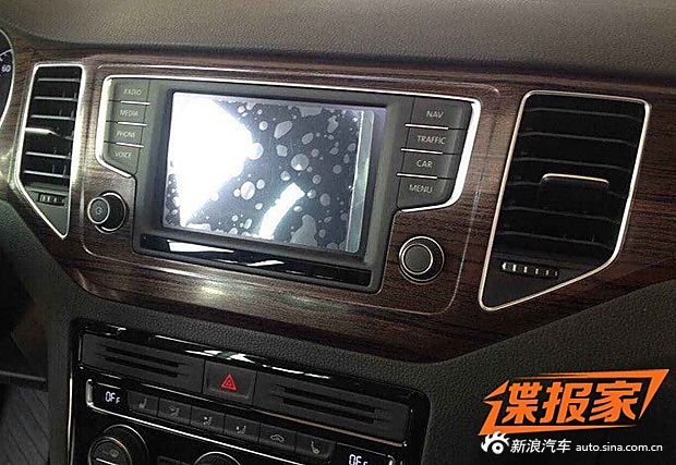 高尔夫·嘉旅内饰