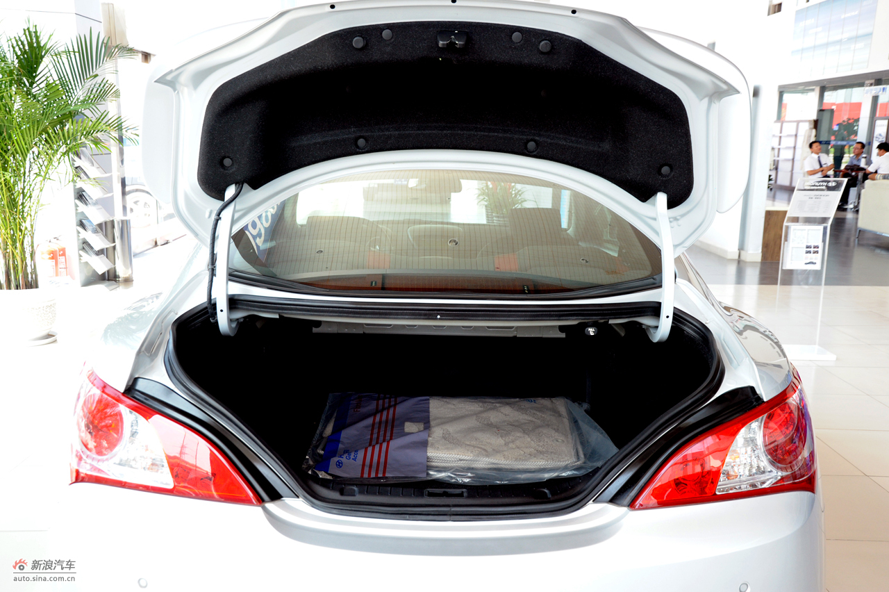 劳恩斯无酷派 2009款 2.0t 靓雅自动版