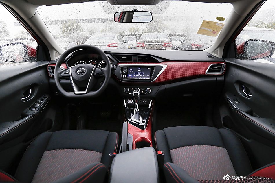 2016款LANNIA蓝鸟1.6L自动智酷版