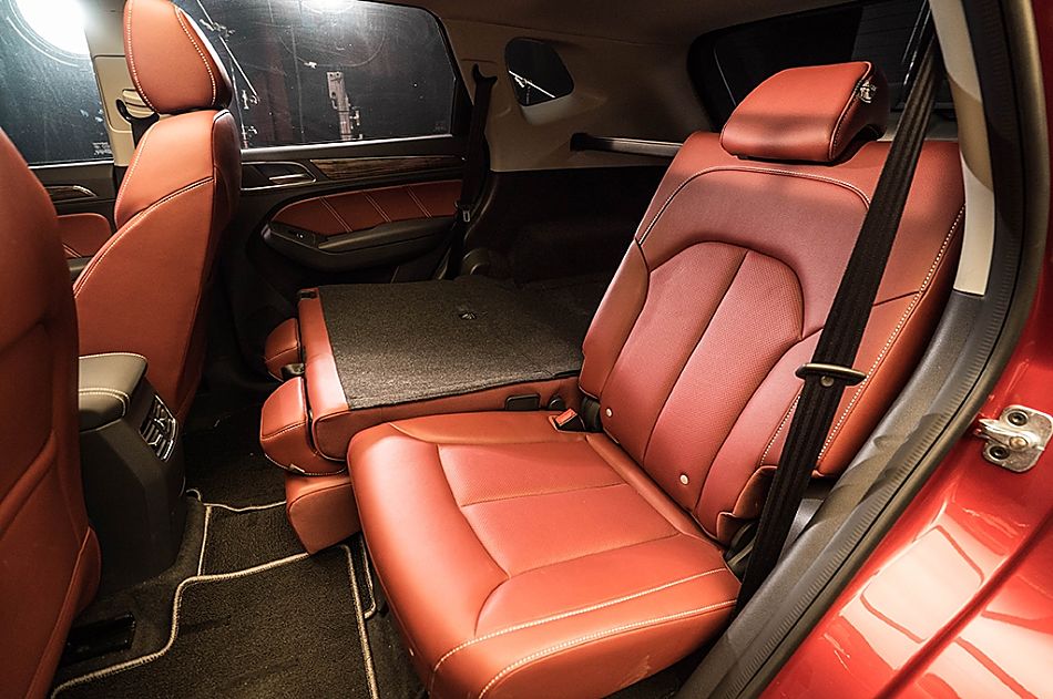 荣威RX5实车内饰图曝光