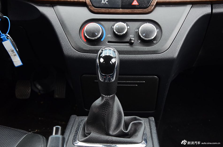 2016款北汽幻速H6