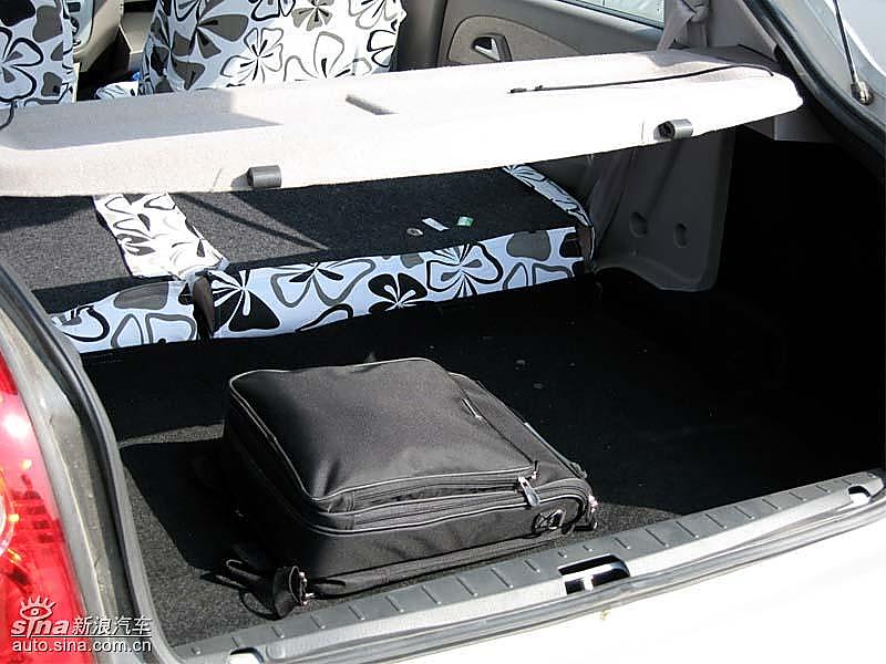 奇瑞qq6_qq6空间图片38110_汽车图库_新浪汽车_新浪网