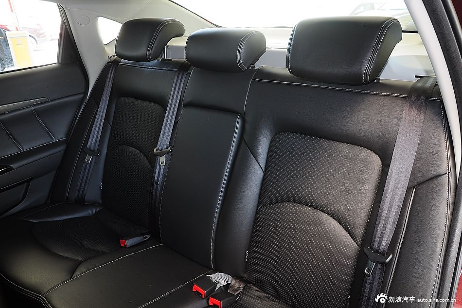 2015款传祺GA6 1.8T自动尊贵版