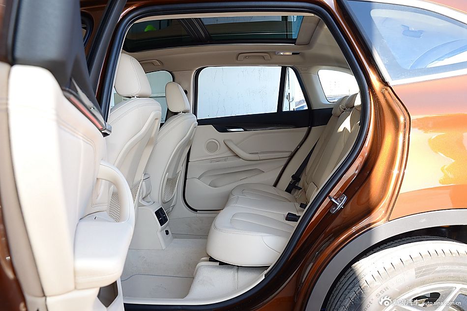 2016款宝马X1 1.5T自动sDrive18Li豪华型