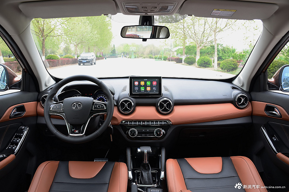 2016款北汽绅宝X35 1.5L自动尊贵版