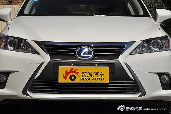 2014款雷克萨斯CT200h舒适版双色