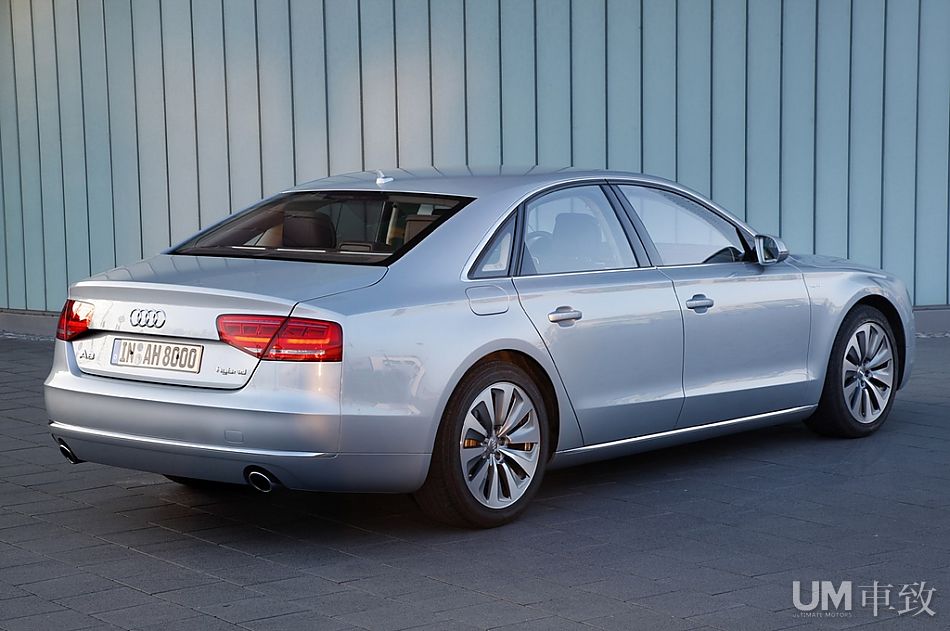 燃油经济性至上 试驾2012款奥迪a8 hybrid