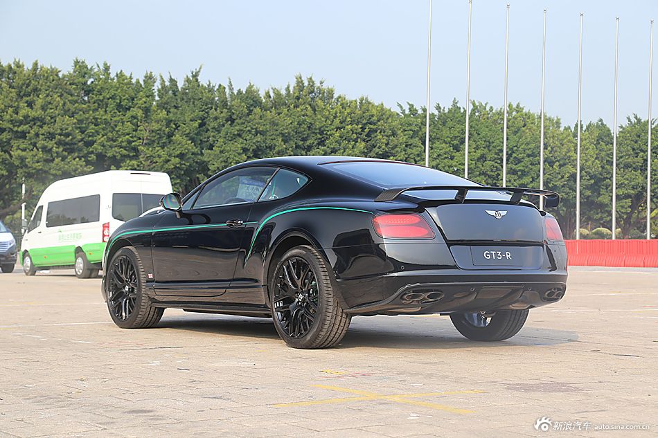广州车展宾利欧陆GT3-R
