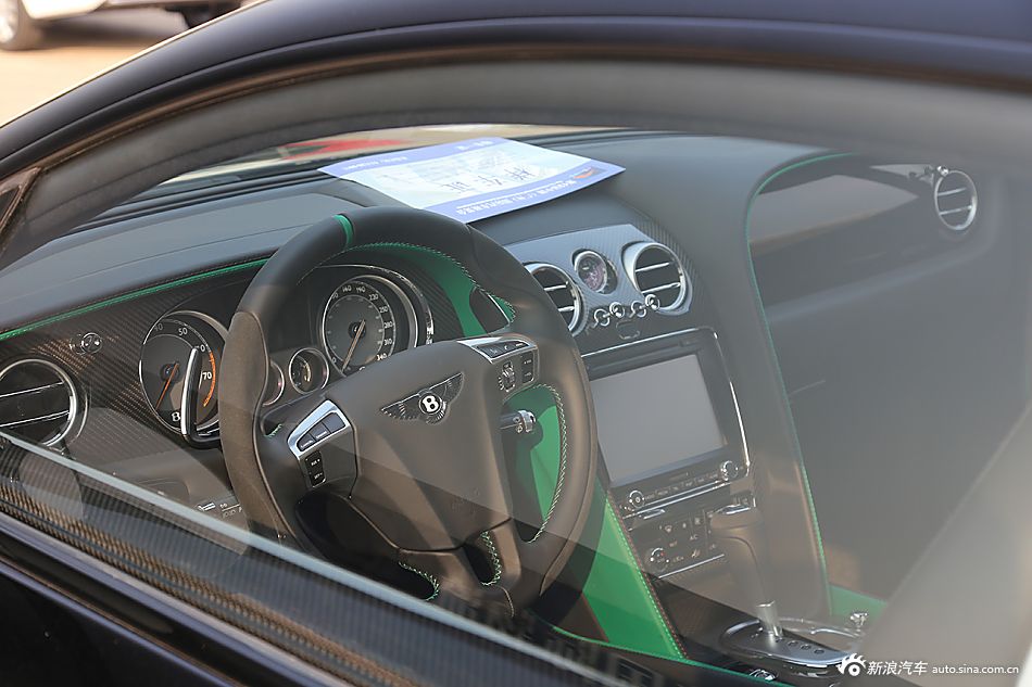 广州车展宾利欧陆GT3-R