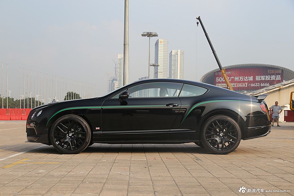 广州车展宾利欧陆GT3-R