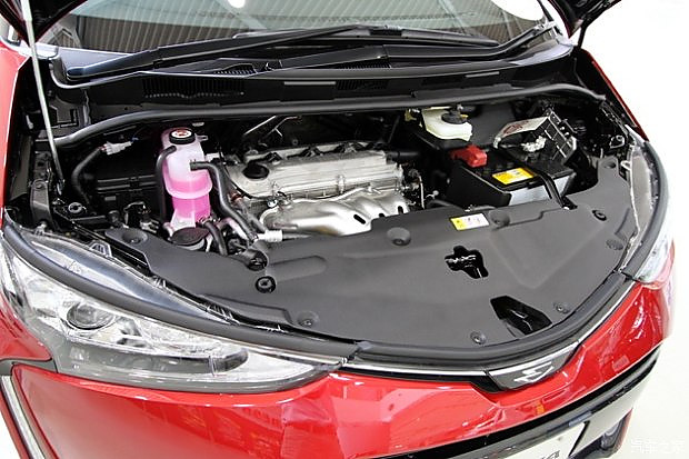 丰田新款普瑞维亚实车图