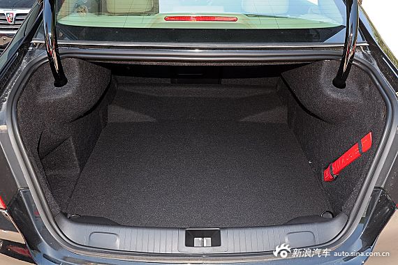 2015款荣威950 2.0T基本型