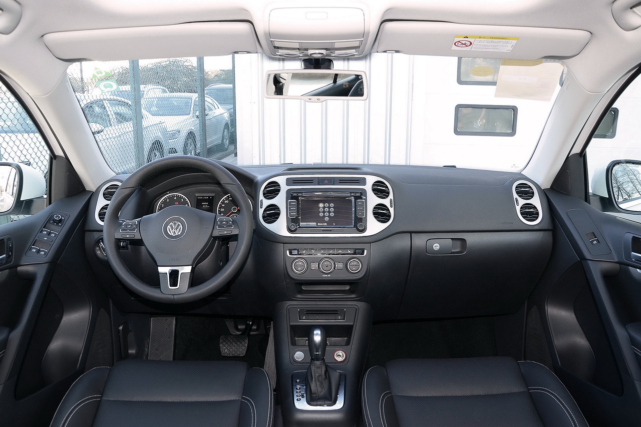 2016款途观1.8t自动两驱豪华版300tsi