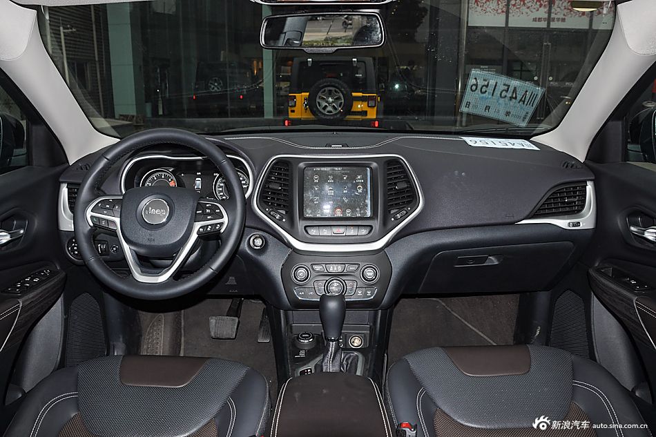 2016款自由光2.4L自动全能版