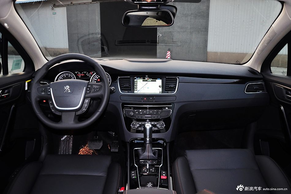 2015款东风标致508自动旗舰版