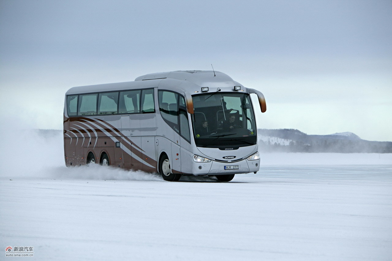 斯堪尼亚巴士官方高清图