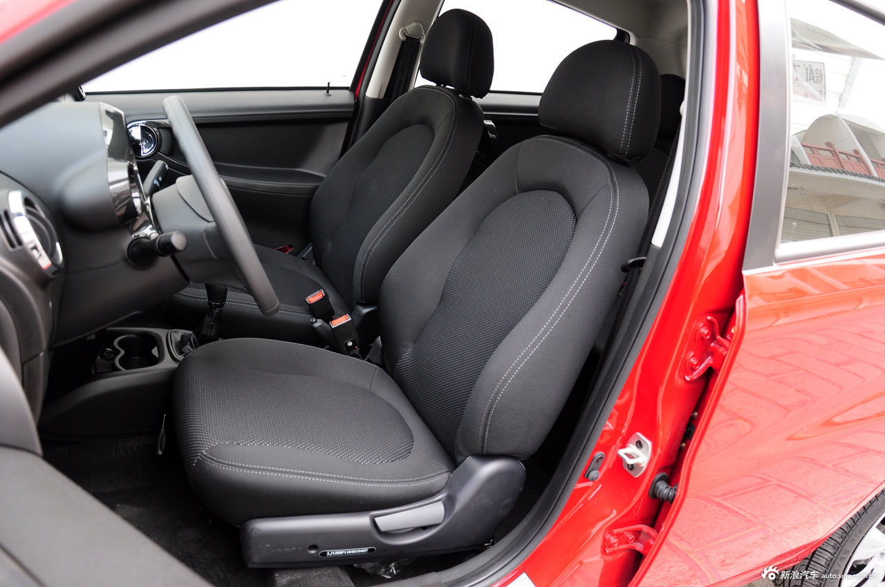 2013款江淮悦悦国际版试驾_悦悦空间图片33368327_汽车图库_新浪汽车