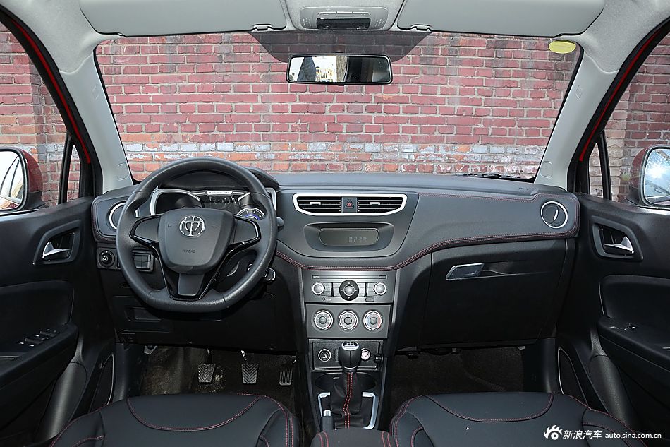 2016款中华V3 1.5L手动舒适型