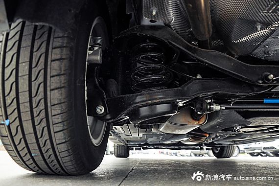 2015款福克斯两厢1.0L GTDi手动超能风尚型