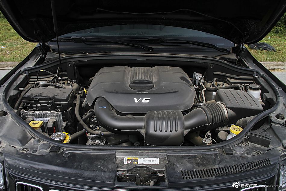 2015款大切诺基3.6L自动精英导航版