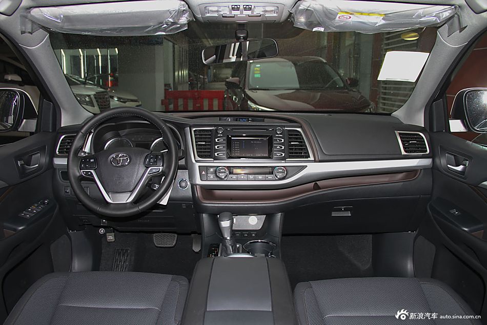 2015款汉兰达2.0T自动四驱豪华导航版7座