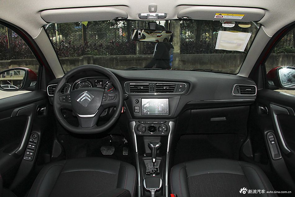 2015款东风雪铁龙C3-XR 1.6T自动先锋型