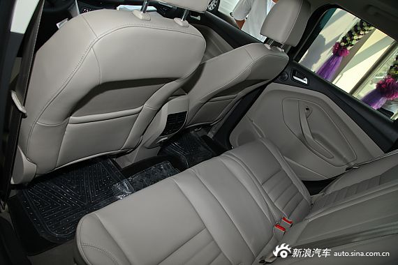 2013款福特翼虎1.6GTDi自动精英型