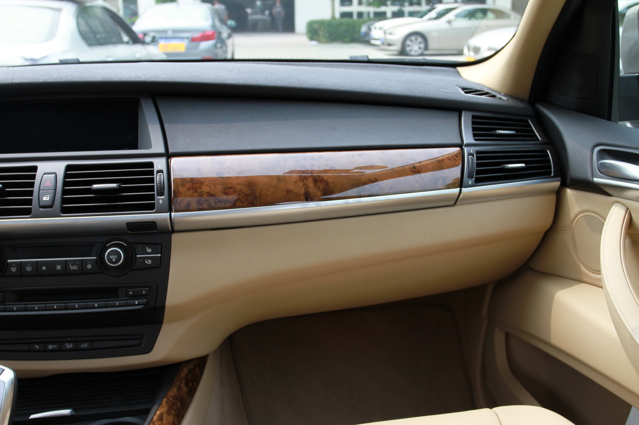 【宝马x5】2011款宝马x5 xdrive35i 领先型_综合图/外观图/内饰图