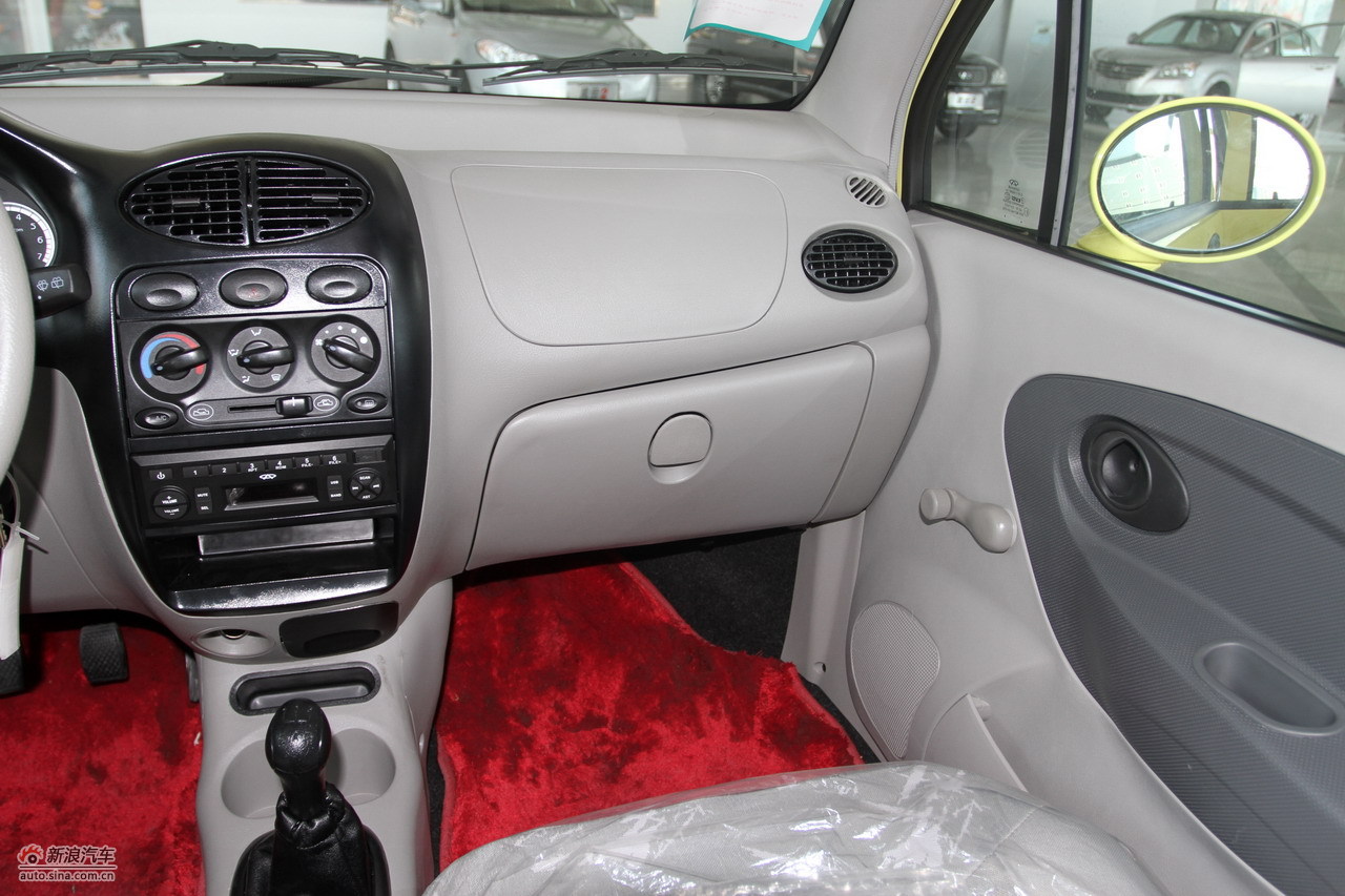 奇瑞qq3实拍_qq内饰图片7878498_汽车图库_新浪汽车_新浪网
