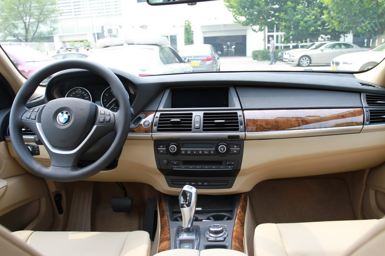 【宝马x5】2011款宝马x5 xdrive35i 领先型_综合图/外观图/内饰图