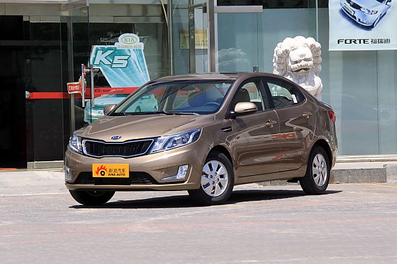 起亚K2店内现车充足 价格直降1.1万