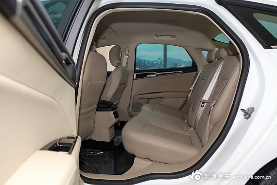 2013款蒙迪欧1.5L GTDi180舒适型