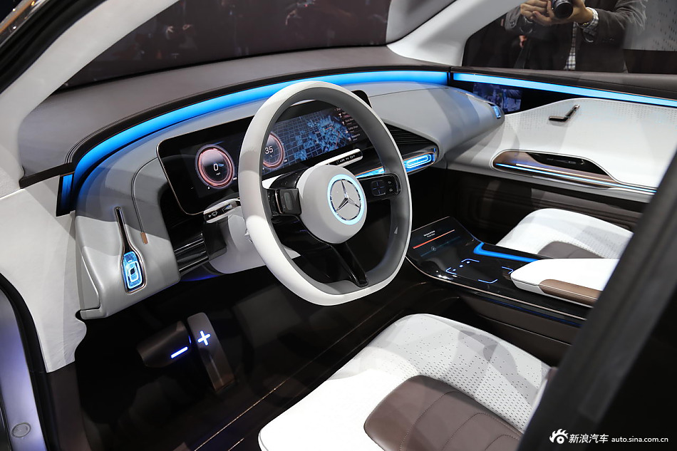 再次定义奔驰新EQ级电动SUV概念车