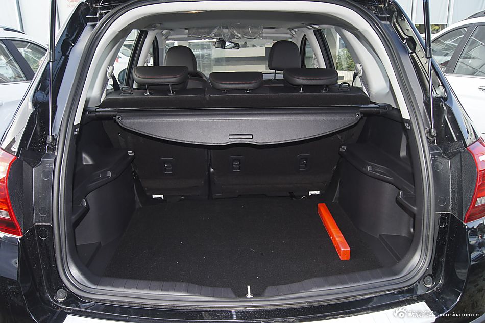 2015款哈弗H6运动版1.5T手动四驱精英型