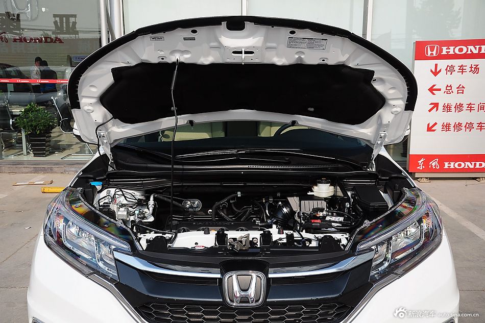2015款CR-V2.0L自动两驱都市版
