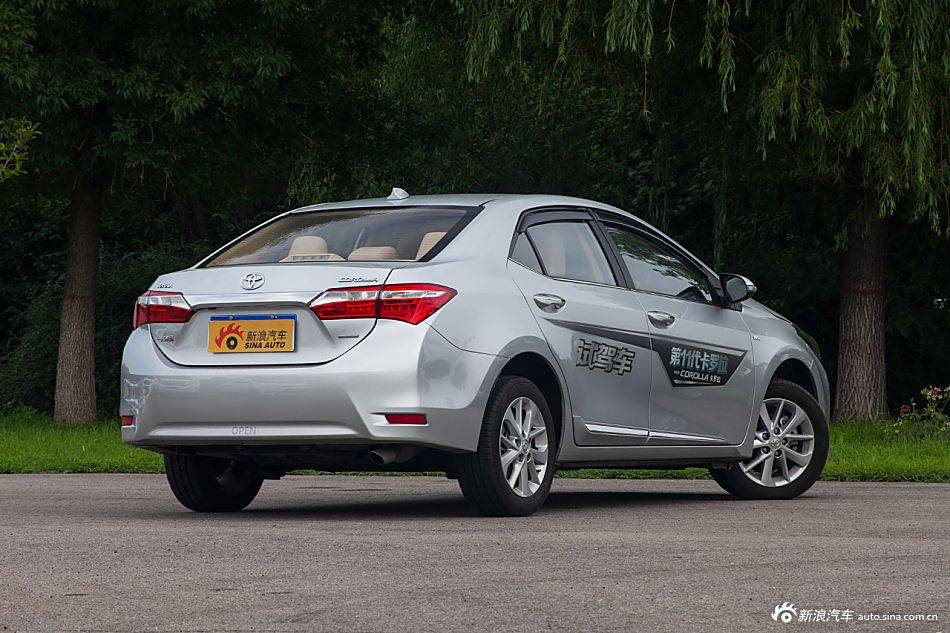 2014款卡罗拉1.8L CVT至高版