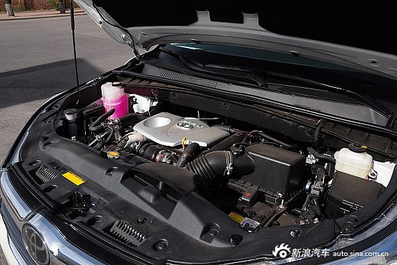 2015款汉兰达2.0T自动四驱至尊版7座