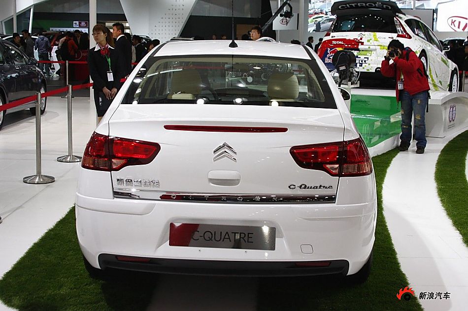 东风雪铁龙世嘉三厢_世嘉车展图片248673_汽车图库_新浪汽车_新浪网