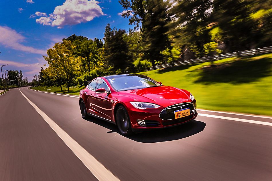 特斯拉MODEL S P85D试车高清大片