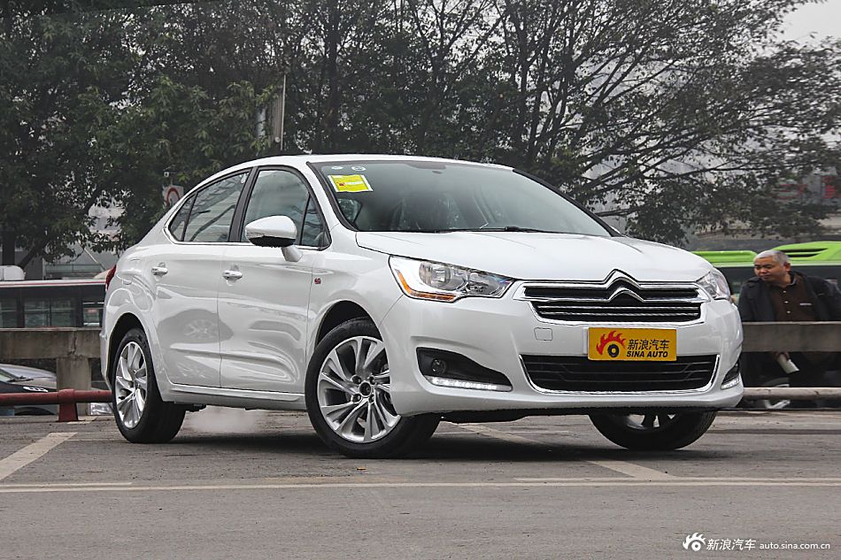 2013款雪铁龙C4L 1.6THP自动劲智版