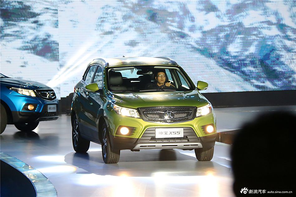 绅宝X55上市现场图