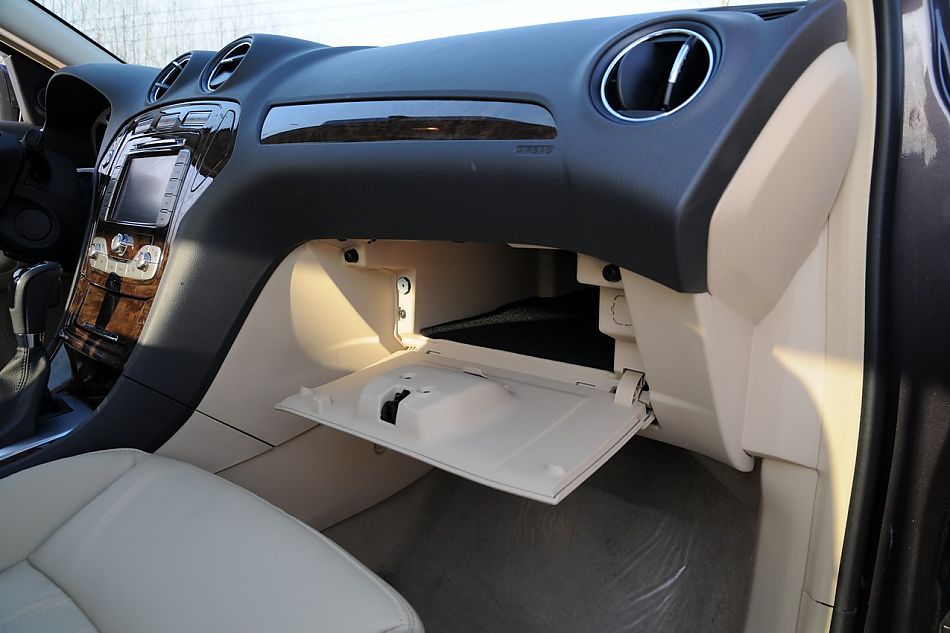 2010款蒙迪欧致胜致胜至尊型内饰_蒙迪欧致胜内饰图片222404_汽车图库