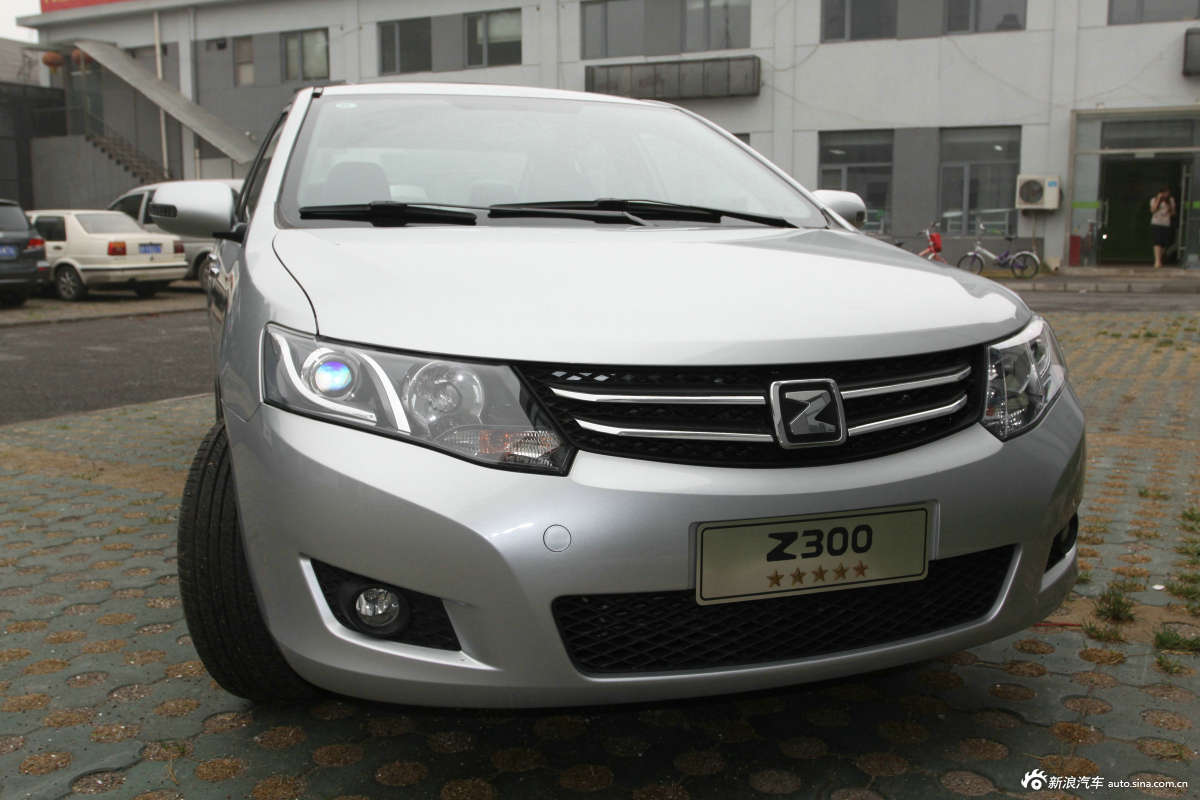 众泰z300到店实拍
