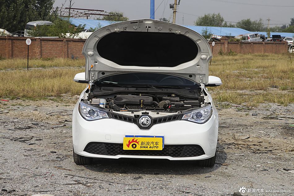 2015款名爵锐行 1.5T自动豪华版